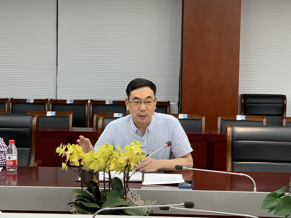 郜校长.jpg 郜校长.jpg